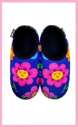 xx_sapatilha-infantil-neoprene-antiderrapante-flores-3d3f7ccbd633f21b5959263aa252e0a8.jpg