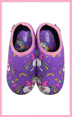 xx_sapatilha-infantil-neoprene-antiderrapante-unicornio-roxo-a2eb86c18646be23241ff083c1087e71.jpg