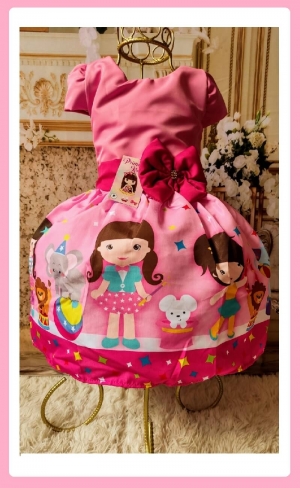 xx_vestido-infantil-tema-doces-doceria-clonado-2d0ef63a81b13229f563517450e09ce4.jpg